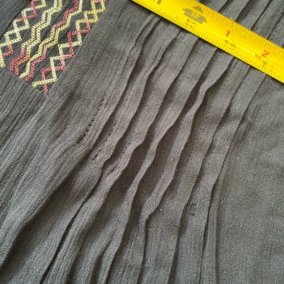 Skies Are Blue Elettra Embroidered Top Small - Picture 15 of 16